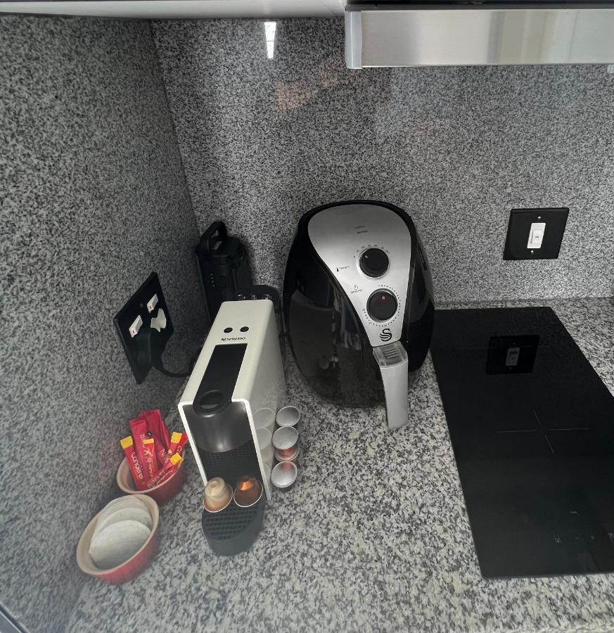 Flamingo Sea Point Sea View Luxury Best Position 1 Bedroom Apartment Queen Size Bed & Inverter For Tv Cape Town Luaran gambar